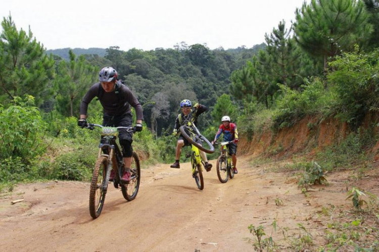 Giải đua xe đạp MTB - Khám Phá Di Linh