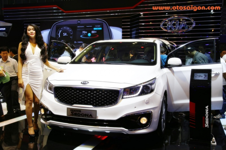 [VMS 2015] Thaco báo giá Kia Sedona và Mazda2 bản lắp ráp CKD