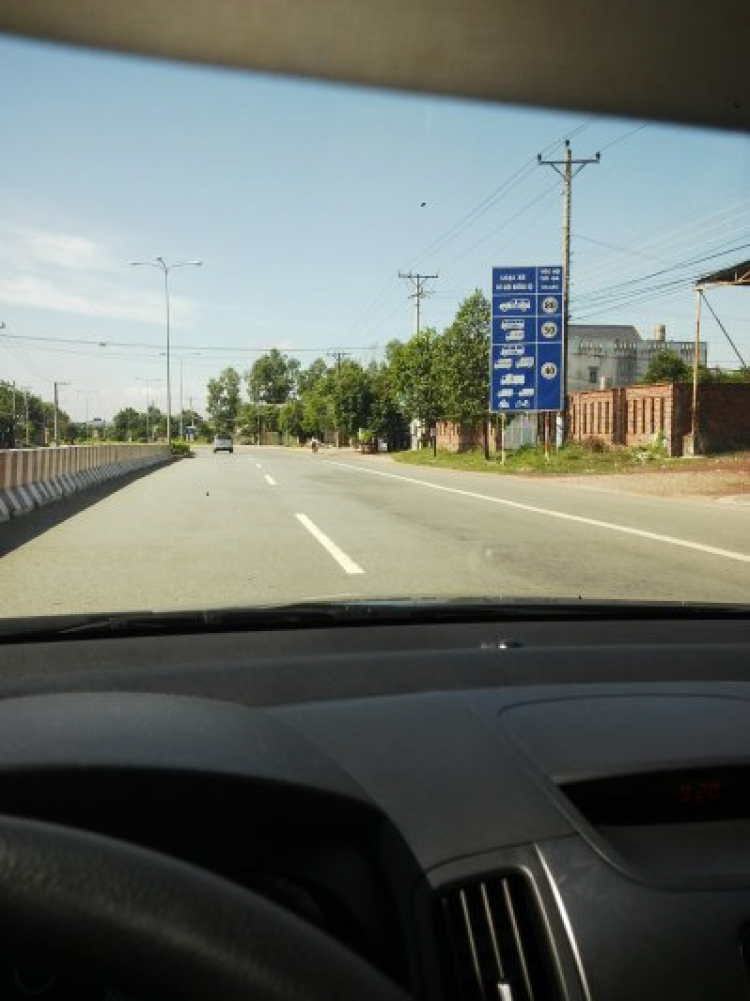 Qua khỏi biển báo KDC có được chạy 80km/h không? Qua khỏi biển báo KDC có được chạy 80km/h không?