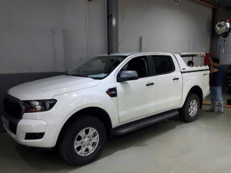 Khoe nắp thùng cao MAZDA BT50