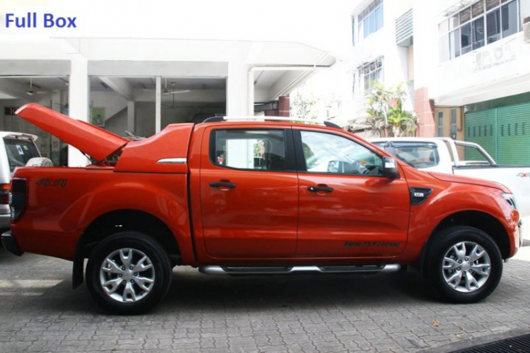 Khoe nắp thùng cao MAZDA BT50