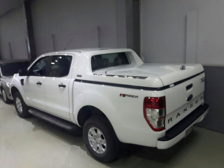 Khoe nắp thùng cao MAZDA BT50