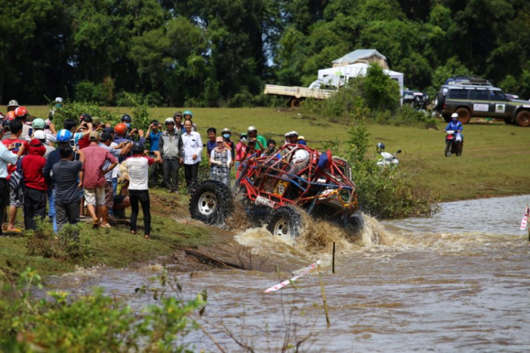 Tường thuật giải đua xe địa hình RFC 2015 tại Việt Nam