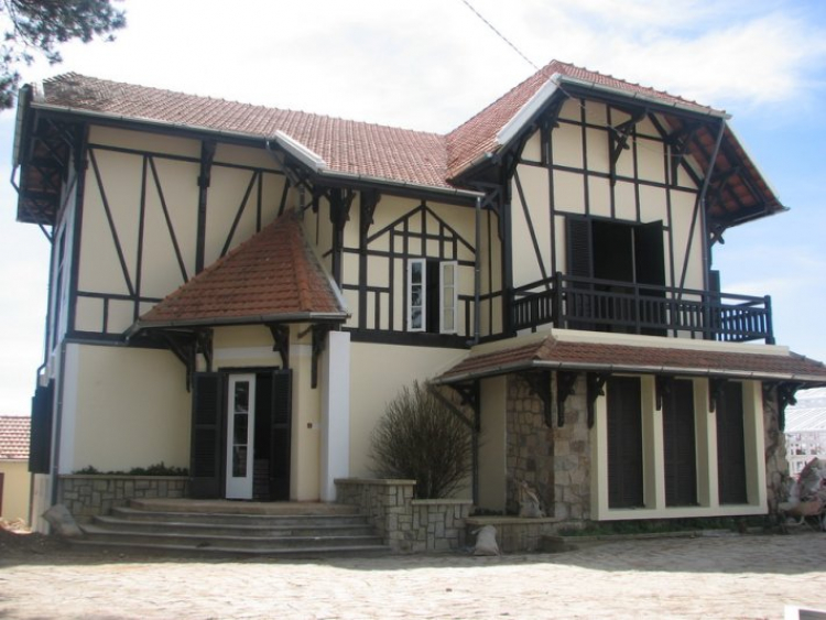 DALAT GIỜ CHỈ CÒN TRONG KÝ ỨC DALAT GIỜ CHỈ CÒN TRONG KÝ ỨC