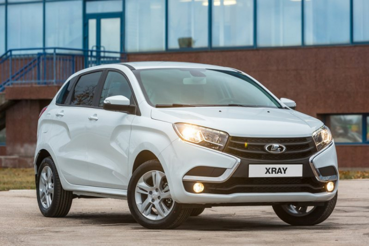 Lada sản xuất crossover XRAY giá cực rẻ