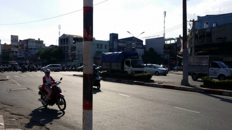 Bắt lỗi tại ngã 4 Bảy Hiền