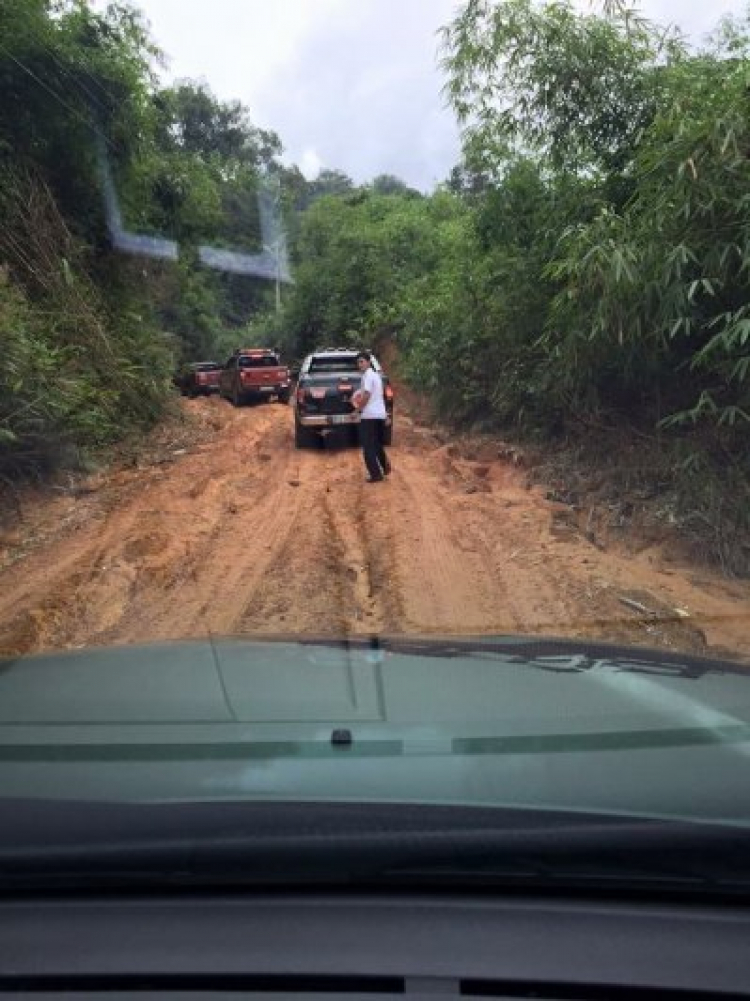 Mitsubitshi Pajero Sport kém hơn Kia New Sorento