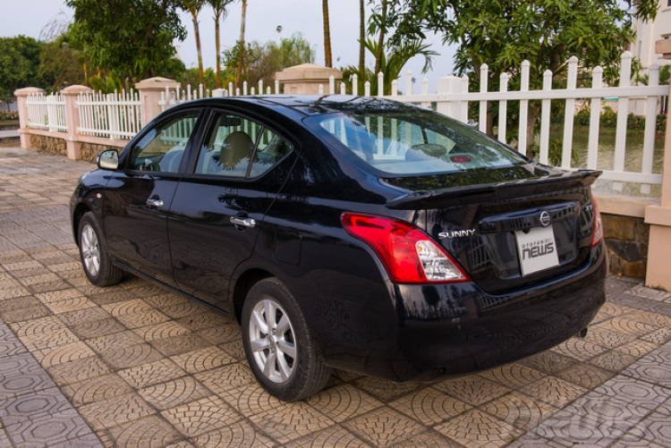 Xin giá lăn bánh nissan sunny các phiên bản