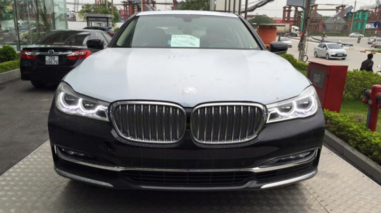 BMW 7-Series 2016 đã về đến Việt Nam