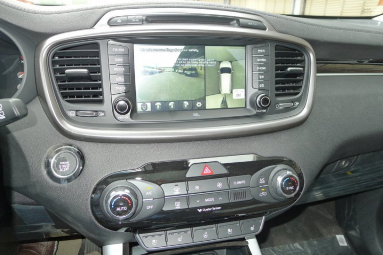 KIA Sorento mẫu mới hoàn toàn KIA Sorento mẫu mới hoàn toàn