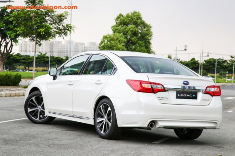 Subaru Legacy 2015: Tại sao không ?