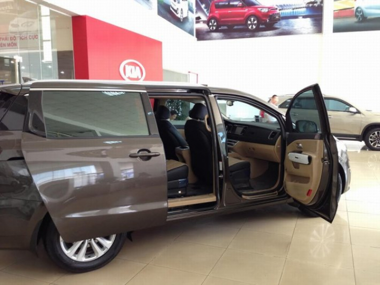 Ảnh thực tế Kia Grand Sedona phiên bản lắp ráp CKD Ảnh thực tế Kia Grand Sedona phiên bản lắp ráp CKD