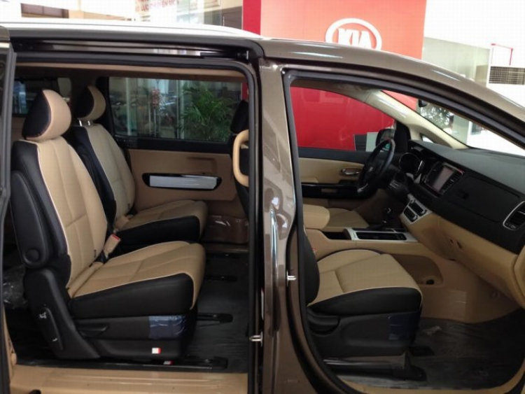 Ảnh thực tế Kia Grand Sedona phiên bản lắp ráp CKD Ảnh thực tế Kia Grand Sedona phiên bản lắp ráp CKD