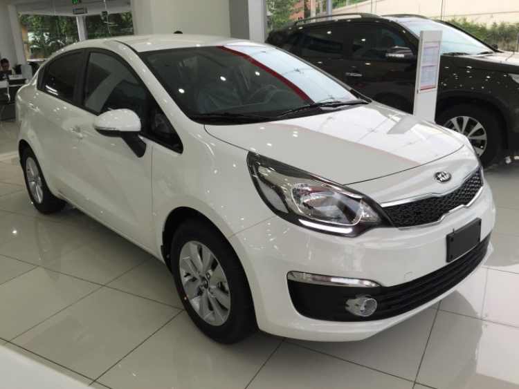 Các bác cho em ý kiến mua sedan giá lăn bánh dưới 500tr Các bác cho em ý kiến mua sedan giá lăn bánh dưới 500tr
