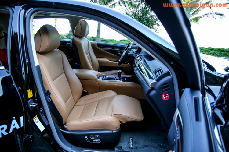 Trải nghiệm xa hoa trên Lexus LS460L tại Việt Nam Trải nghiệm xa hoa trên Lexus LS460L tại Việt Nam