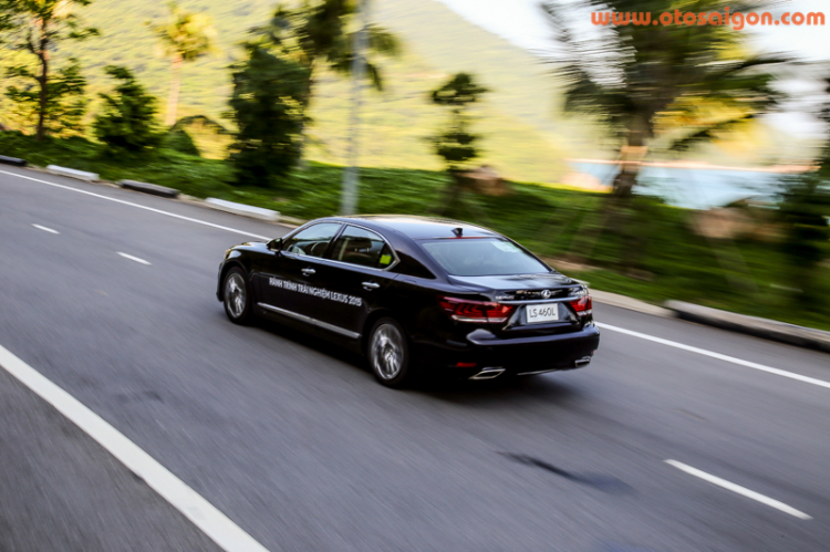 Trải nghiệm xa hoa trên Lexus LS460L tại Việt Nam Trải nghiệm xa hoa trên Lexus LS460L tại Việt Nam