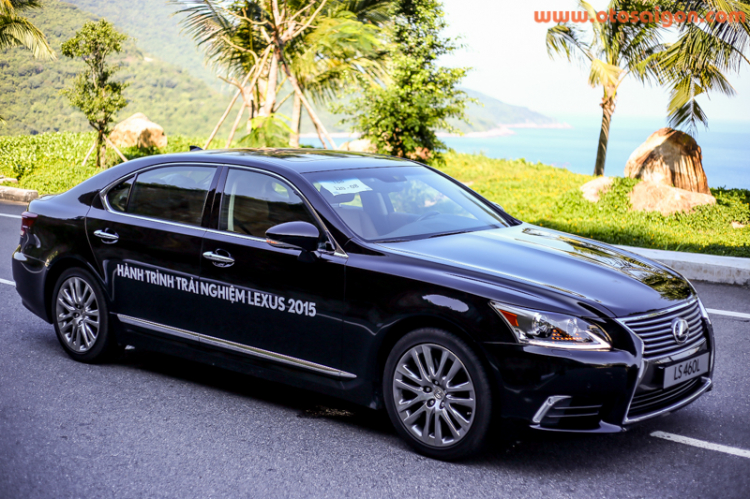 Trải nghiệm xa hoa trên Lexus LS460L tại Việt Nam