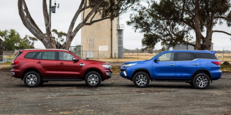 So sánh Toyota Fortuner 2016 và Ford Everest 2016