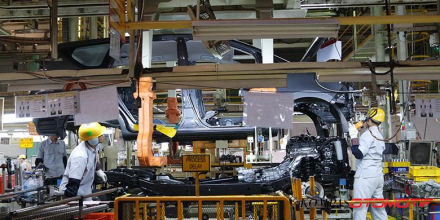 2016-Toyota-Innova-assembly-line.jpg