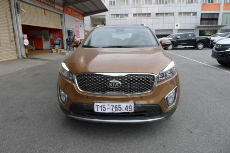 Nên lấy Kia Sorento bản máy xăng hay máy dầu ?