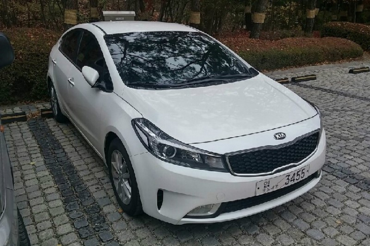 Lộ diện Kia K3 2016 trên đường phố Hàn Quốc