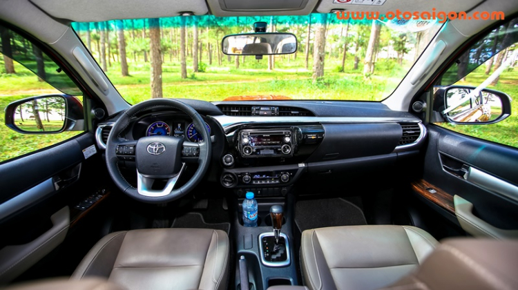 Toyota Hilux 2015: Những trải nghiệm bất ngờ