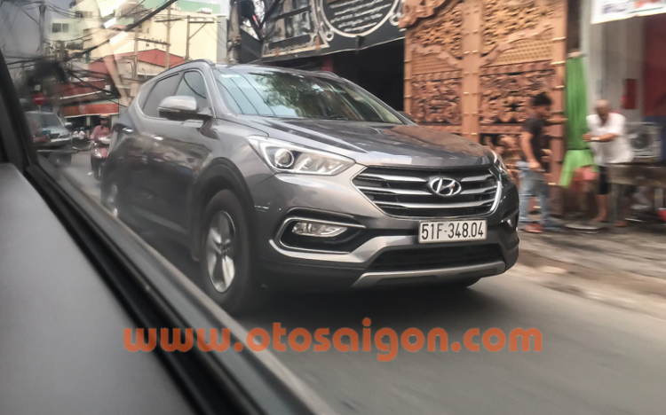 Em thấy Hyundai SantaFe 2016 "long nhong" ở Sài Gòn