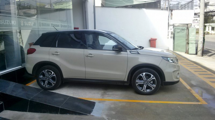 So sánh Suzuki Vitara 2015 vs Ford Ecosport Titanium