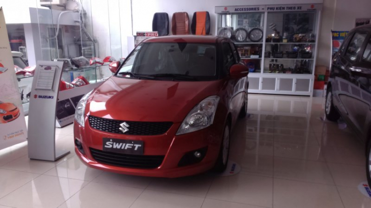 Suzuki Swift 2015 dành danh hiệu xe của năm 2015