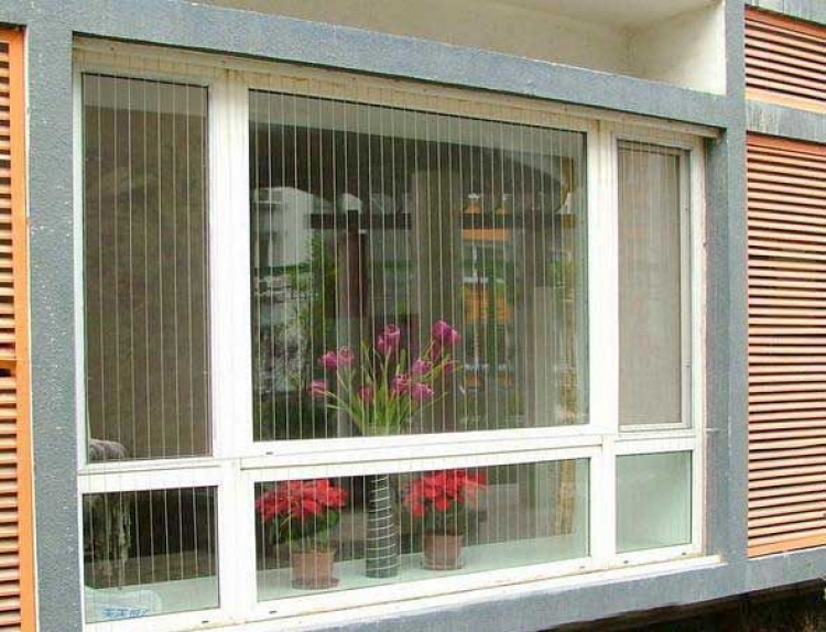Giải pháp an toàn nào cho cửa sổ không dùng song sắt bảo vệ??