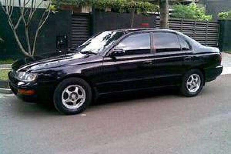 Toyota Corona 1992 - 1996 mắt híp đít bồng (Na béo ) Toyota Corona 1992 - 1996 mắt híp đít bồng (Na béo )