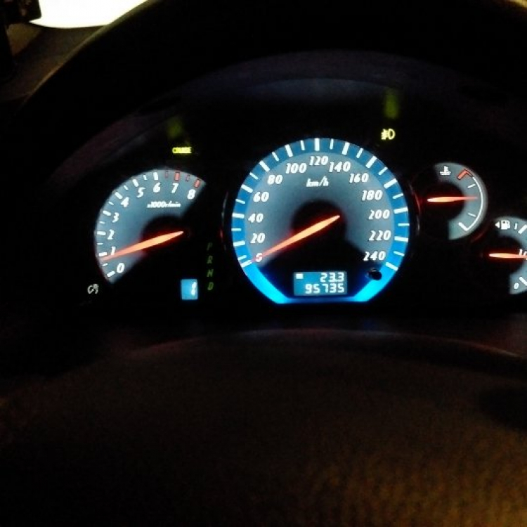 Độ vô lăng Pajero Sport có lẫy chuyển số vô lăng cho Grandis Độ vô lăng Pajero Sport có lẫy chuyển số vô lăng cho Grandis