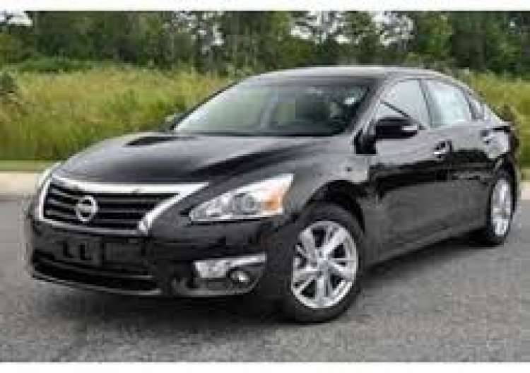 Honda accord, Camry 2.5Q, Subaru Legaxy hay Nissan Teana ?