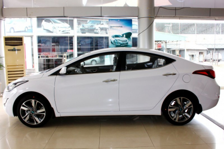 elantra-19.JPG