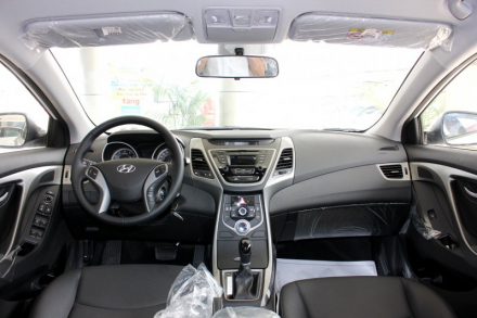 elantra-33.JPG