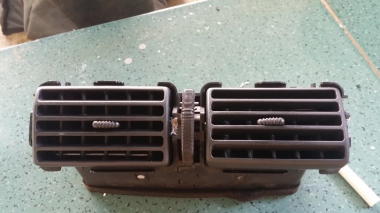 Toyota Corona 1992 - 1996 mắt híp đít bồng (Na béo ) Toyota Corona 1992 - 1996 mắt híp đít bồng (Na béo )