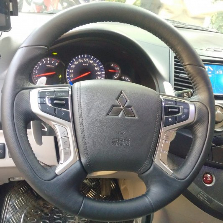 Đồ chơi xe Mitsubishi