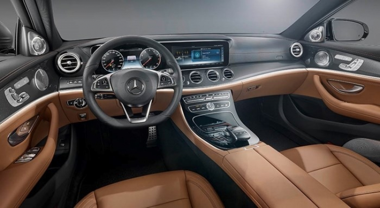 Mercedes công bố ảnh nội thất E-Class