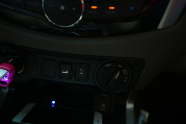 Đánh giá Nissan NP300 Navara sau 10.000 km sử dụng Đánh giá Nissan NP300 Navara sau 10.000 km sử dụng