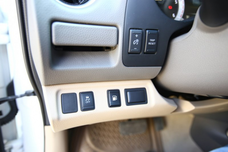 Đánh giá Nissan NP300 Navara sau 10.000 km sử dụng Đánh giá Nissan NP300 Navara sau 10.000 km sử dụng