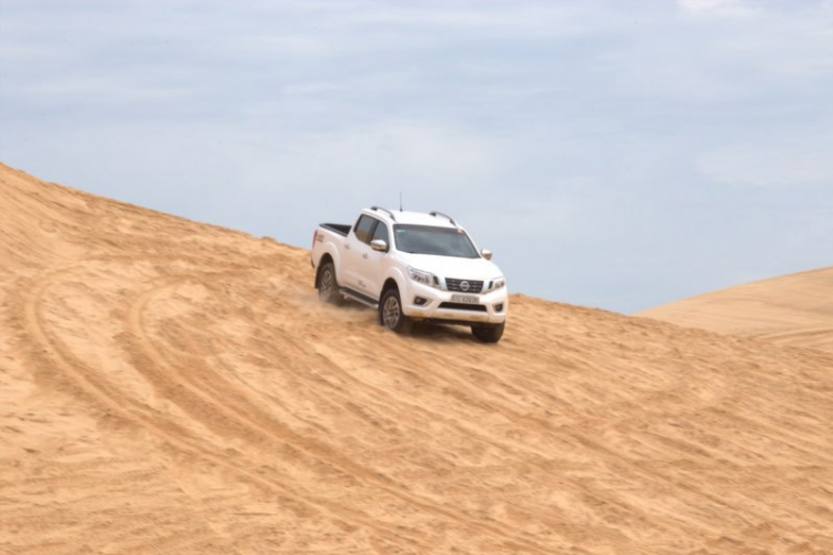 Đánh giá Nissan NP300 Navara sau 10.000 km sử dụng Đánh giá Nissan NP300 Navara sau 10.000 km sử dụng