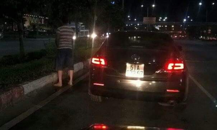 Thật không thể tin được, tiểu đường ngay ngã tư NVL-NHT.