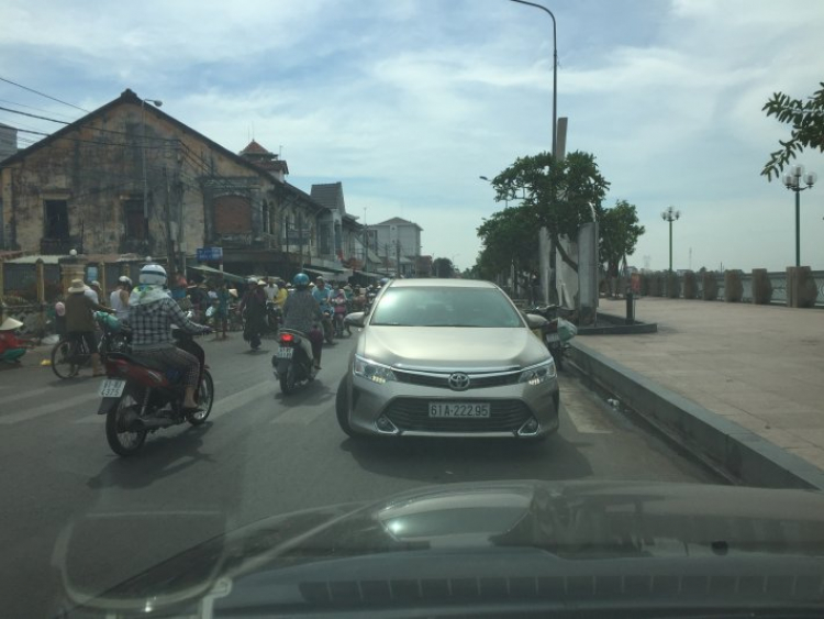 Khi các mợ đi chợ