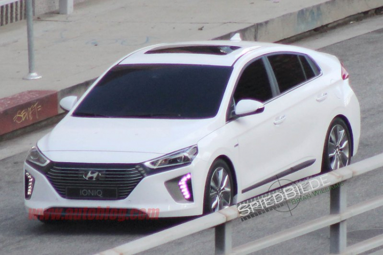 Xe điện Hyundai Ioniq lộ diện ngoại hình hiện đại