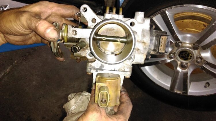 Camry: Trao đổi kinh nghiệm sửa chữa, phụ tùng Camry 8X 9X 0X (Đời 86 đến 2000) Camry: Trao đổi kinh nghiệm sửa chữa, phụ tùng Camry 8X 9X 0X (Đời 86 đến 2000)