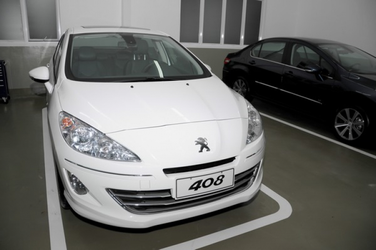 Ảnh chi tiết Peugeot 408 lắp ráp tại Việt Nam Ảnh chi tiết Peugeot 408 lắp ráp tại Việt Nam