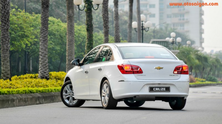 Đánh giá Chevrolet Cruze LTZ 2015: Chiếc xe đáng tiền