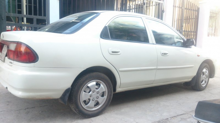 Cần mua em Mazda 323, Accord tầm 150tr