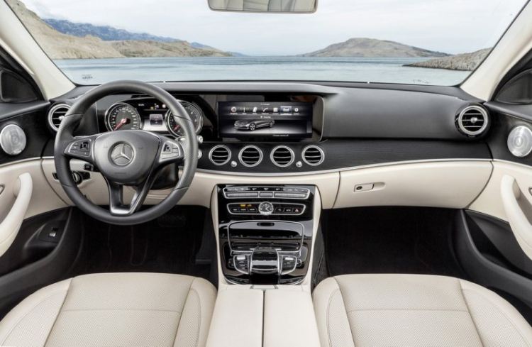 Ảnh nóng Mercedes-Benz E-Class 2017 lộ diện hoàn toàn