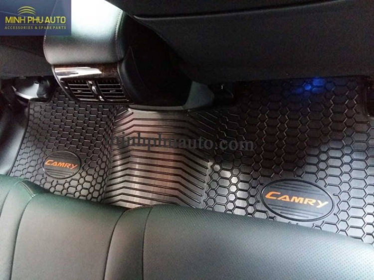 Giá phụ kiện chính hãng camrry 2.5q Giá phụ kiện chính hãng camrry 2.5q